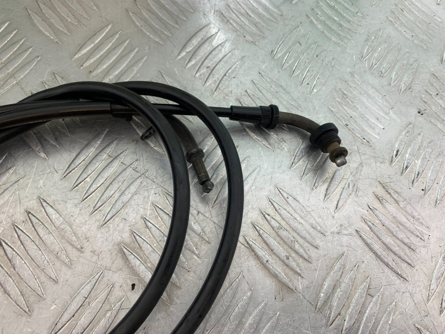 SUZUKI GSF1200 GSF 1200 BANDIT THROTTLE CABLES  YEAR 2001-2004 (CMB1188)