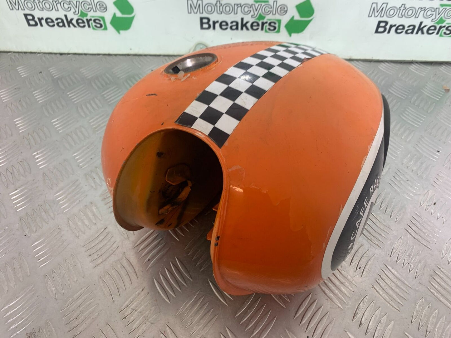 HERALD CLASSIC 125 PETROL TANK   YEAR 2014 (CMB1058)