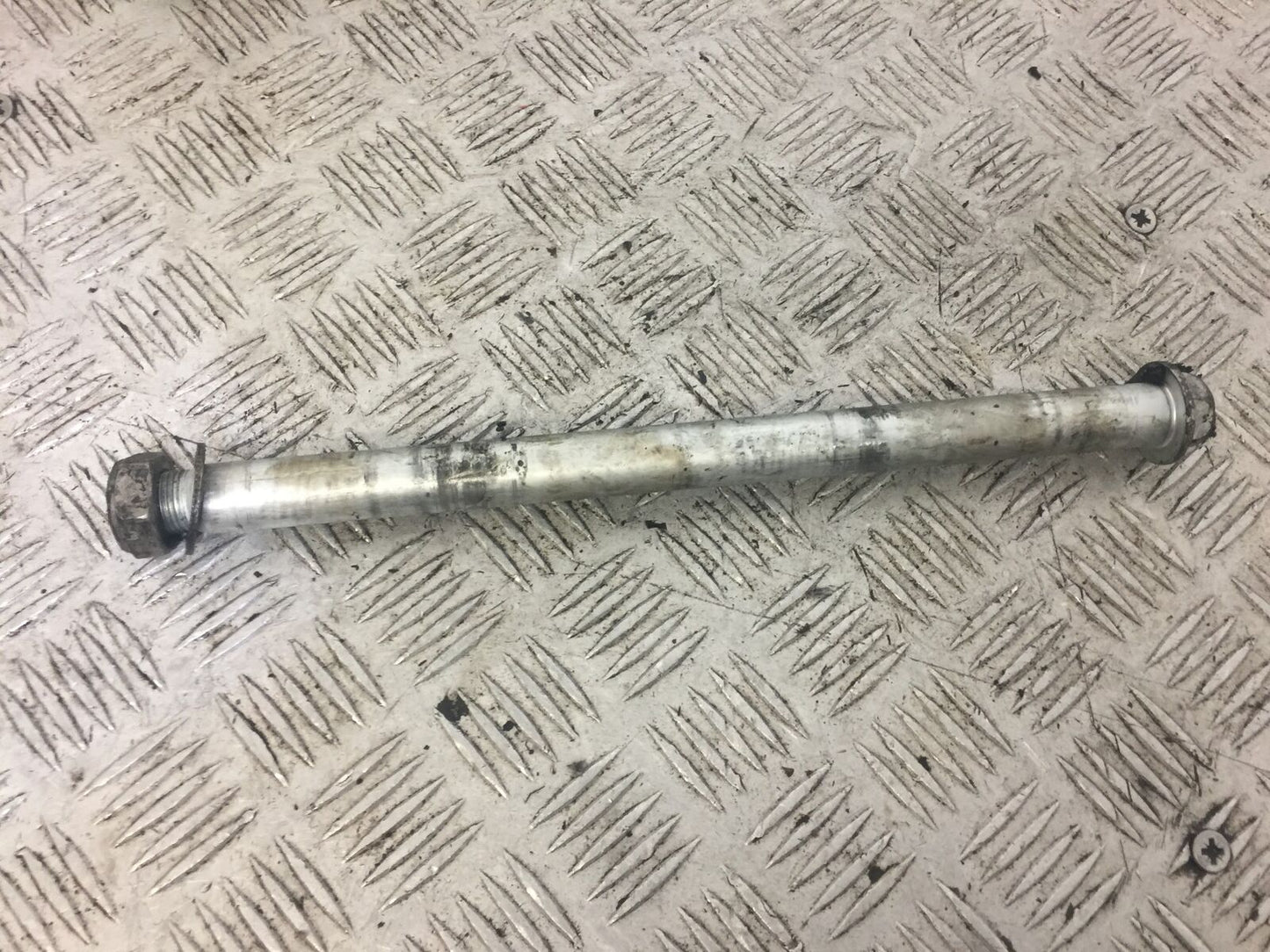 HONDA CB600 CB 600 F-8 HORNET SWINGARM SPINDLE   2010 (STOCK 669)