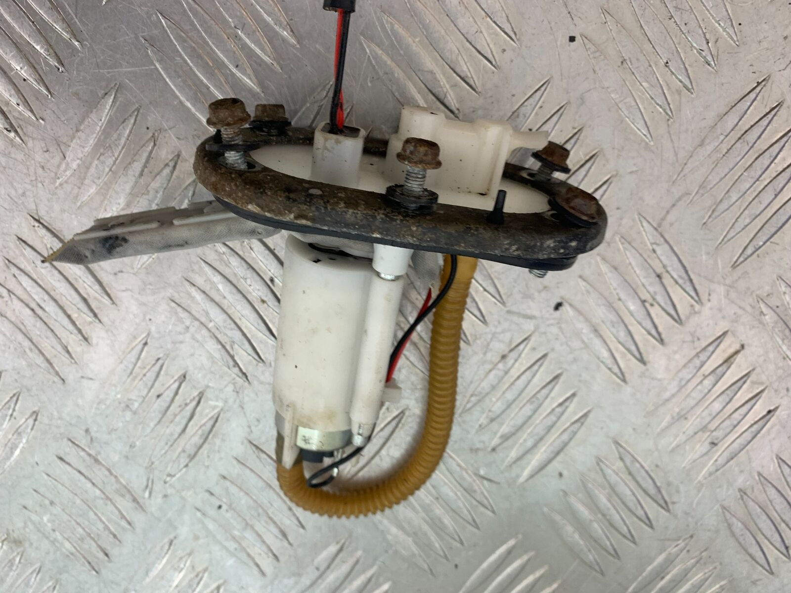 MUTT GT-SS 125 PETROL PUMP   YEAR  2020- 2024 (CMB1085)