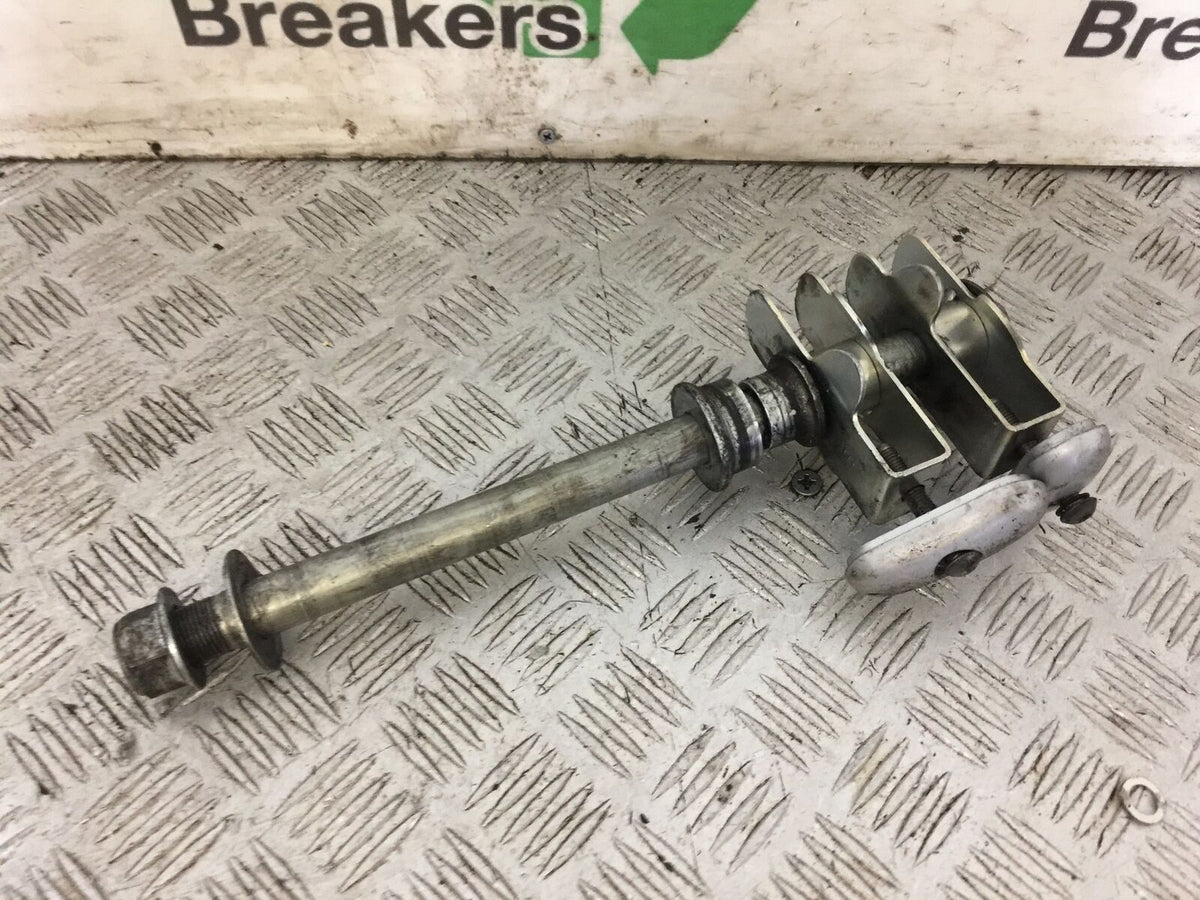 SUZUKI SFV650 SFV 650 GLADIUS REAR WHEEL SPINDLE 2009-15 (STOCK 734)