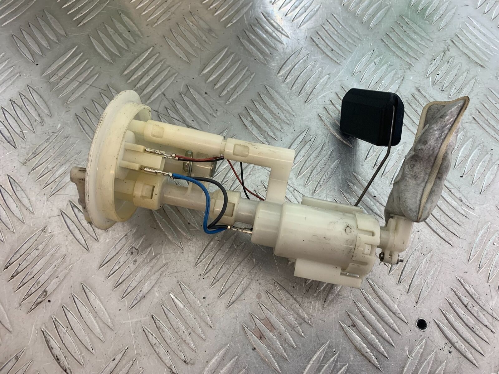 SUZUKI AN 200 UN 200 BURGMAN PETROL PUMP   YEAR 2007-09 (CMB1128)