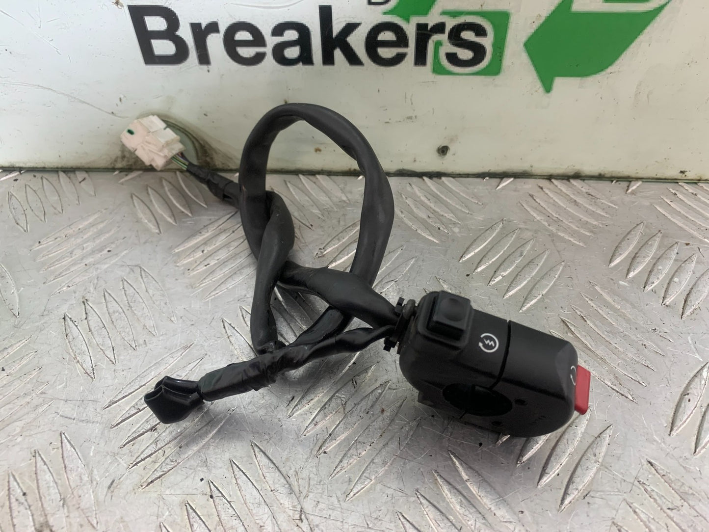 HONDA CBR1000 RR CBR 1000RR FIREBLADE RIGHT SWITCH GEAR 2008-2011 (CMB1179)