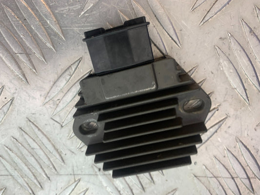 HONDA XL125 VARADERO REGULATOR   YEAR 2001-2006  (CMB1210)
