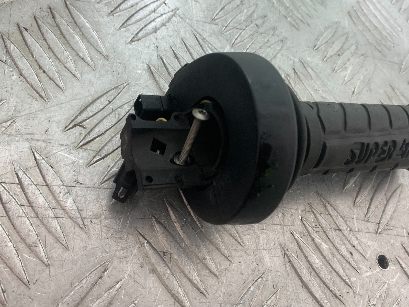BMW S1000 RR THROTTLE AND GRIP  YEAR 2015-2018 (CMB1246)