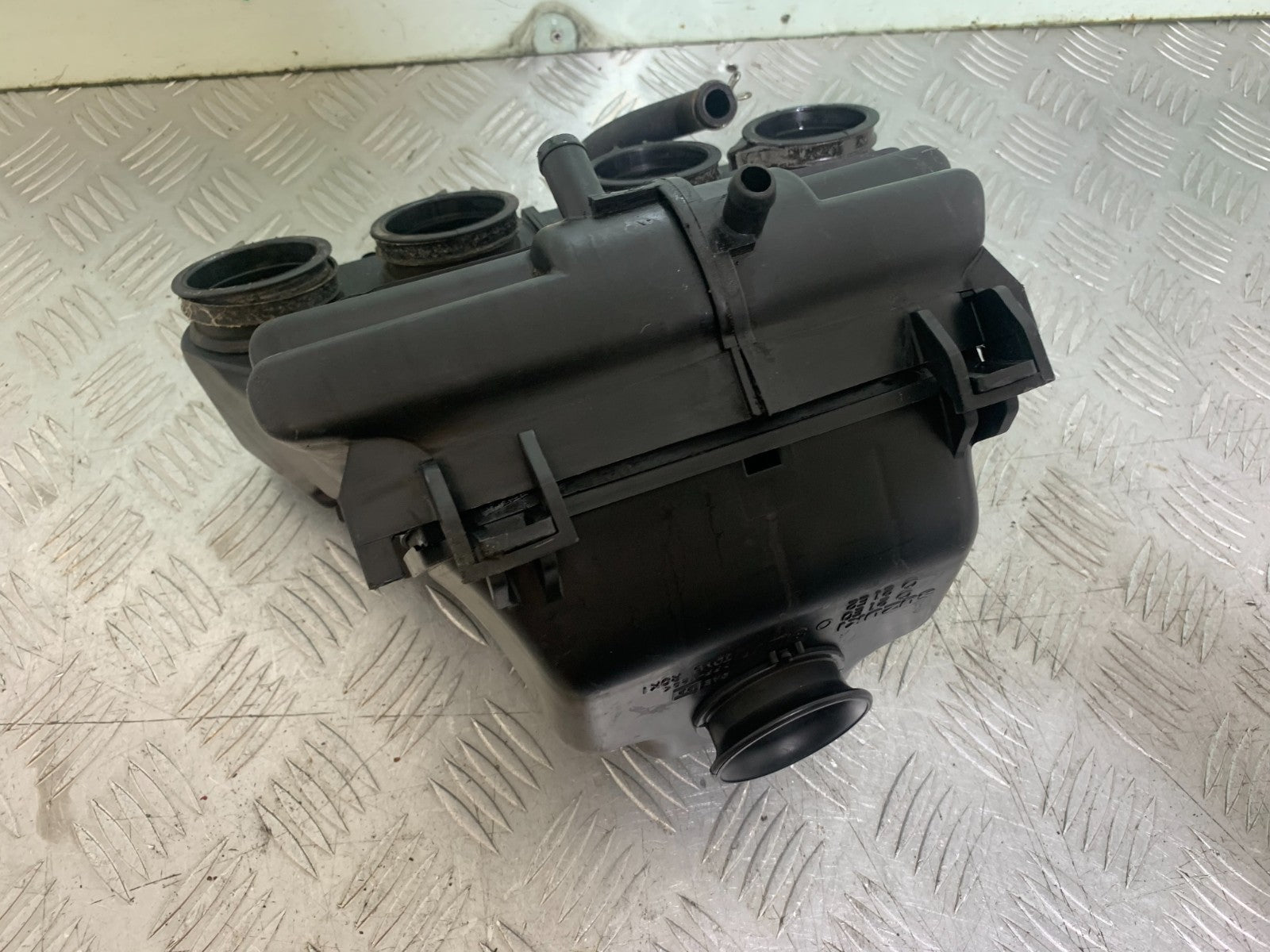 SUZUKI RF900 RF 900 AIRBOXYEAR 1994-1999 CMB1326