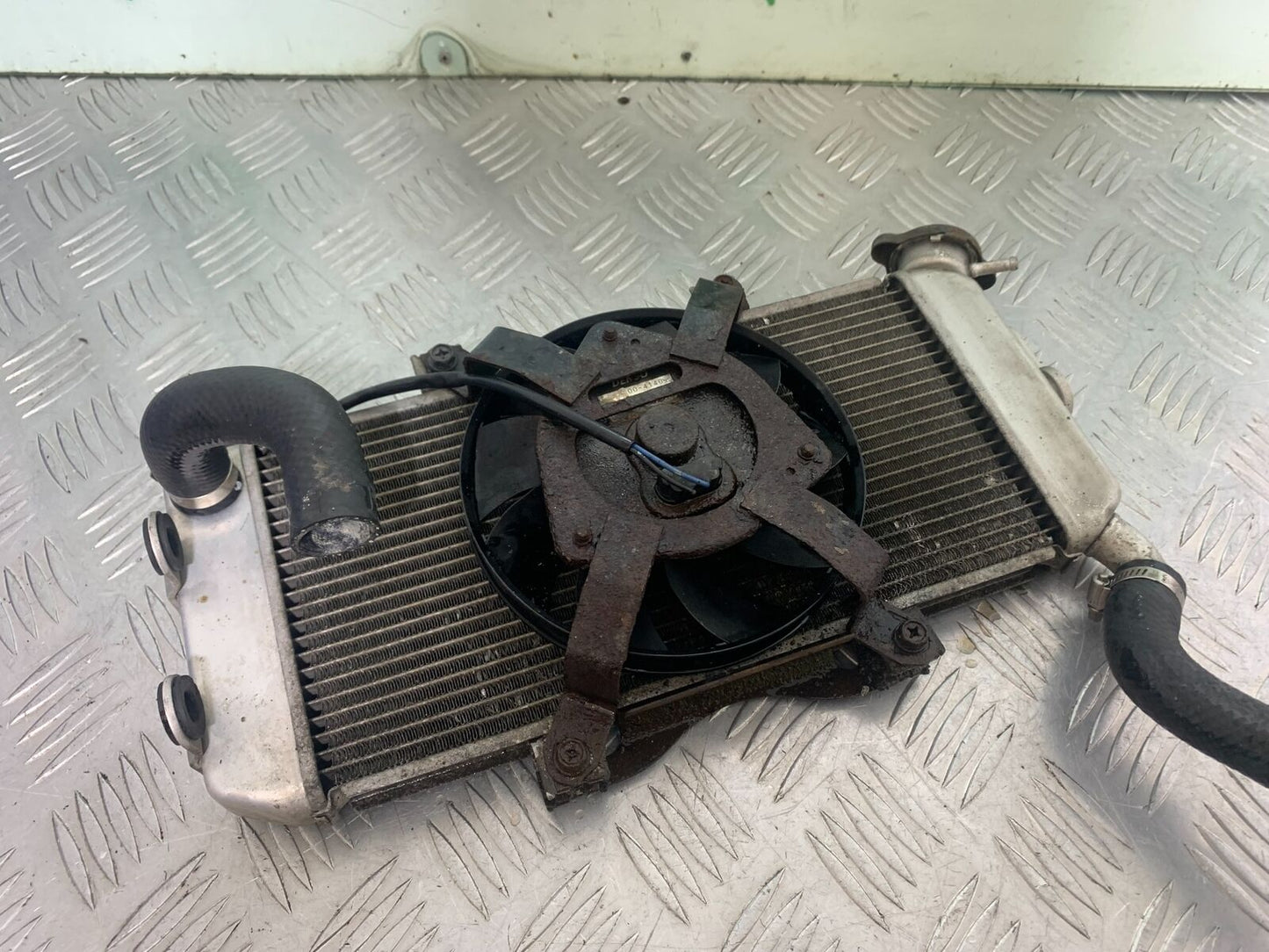 KAWASAKI ER6 F RADIATOR AND FAN  YEAR 2005-2008 (CMB1098)