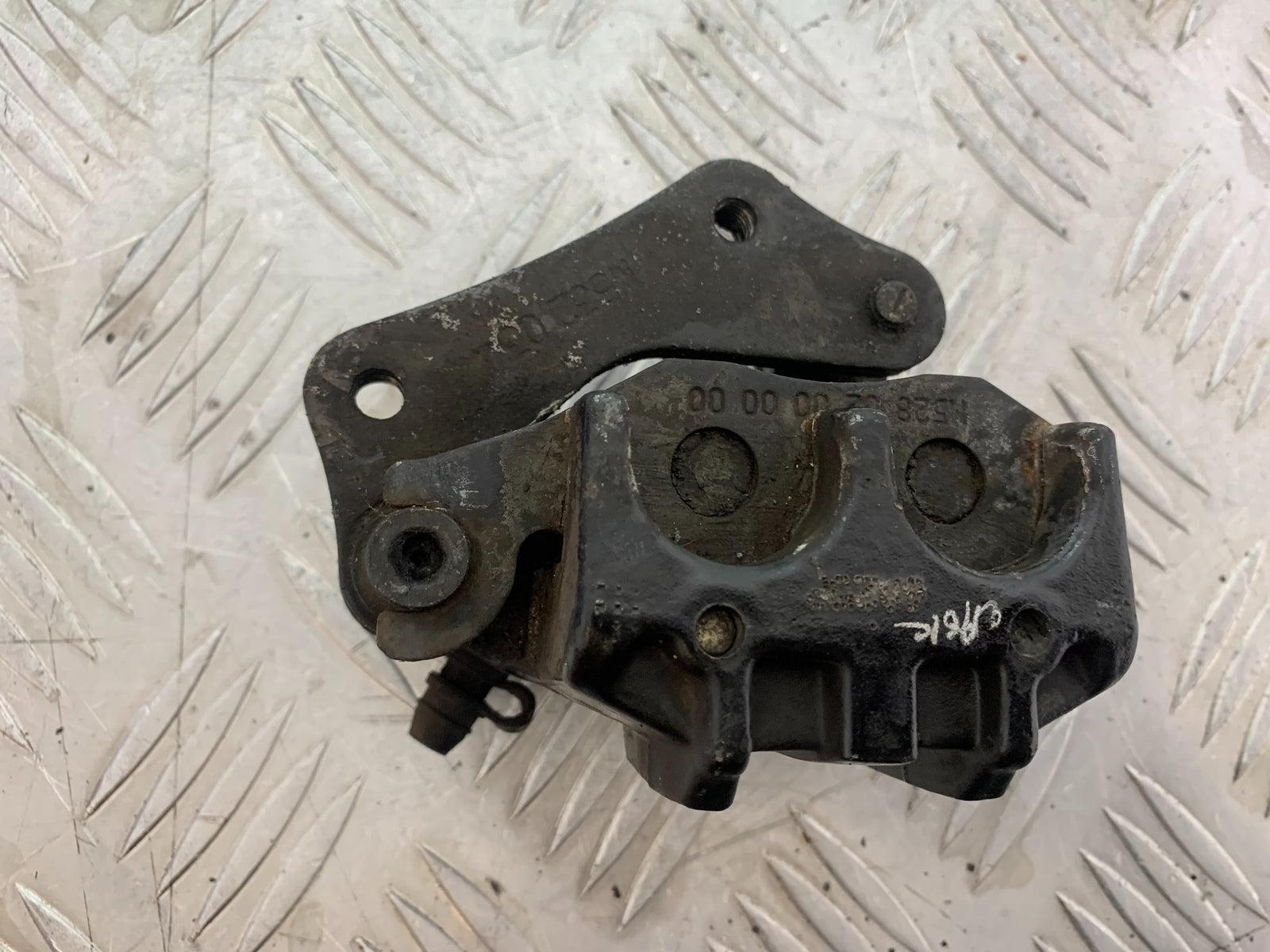 ROYAL ENFIELD BULLET 500 EFI FRONT BRAKE CALIPER  YEAR 2008 - 2016 (CMB1153)