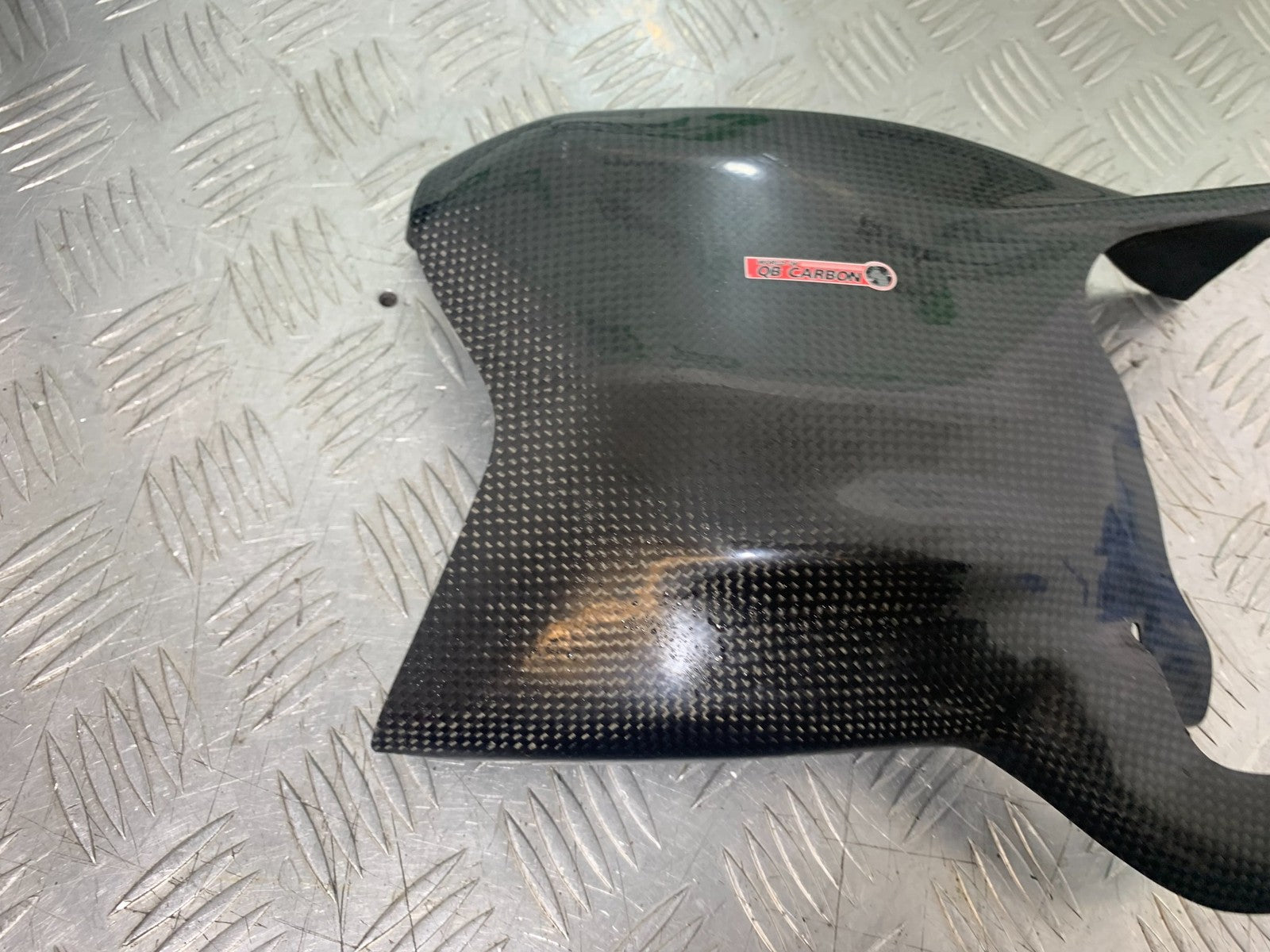 DUCATI 1198 S CARBON SWINGARM COVER    YEAR 2009-2011 (CMB1219)