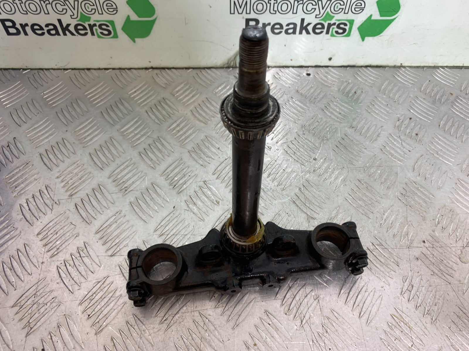 KAWASAKI KLR250 KLR 250 BOTTOM YOKE  YEAR 1984-2001 (CMB1225)