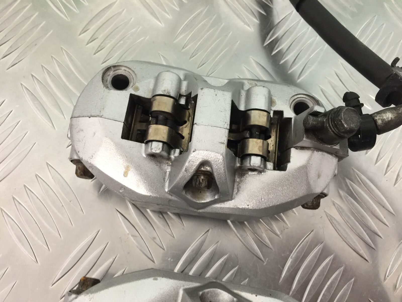 KAWASAKI Z1000 Z 1000 FRONT BRAKE CALIPERS  YEAR 2007-2009  (STOCK 927)