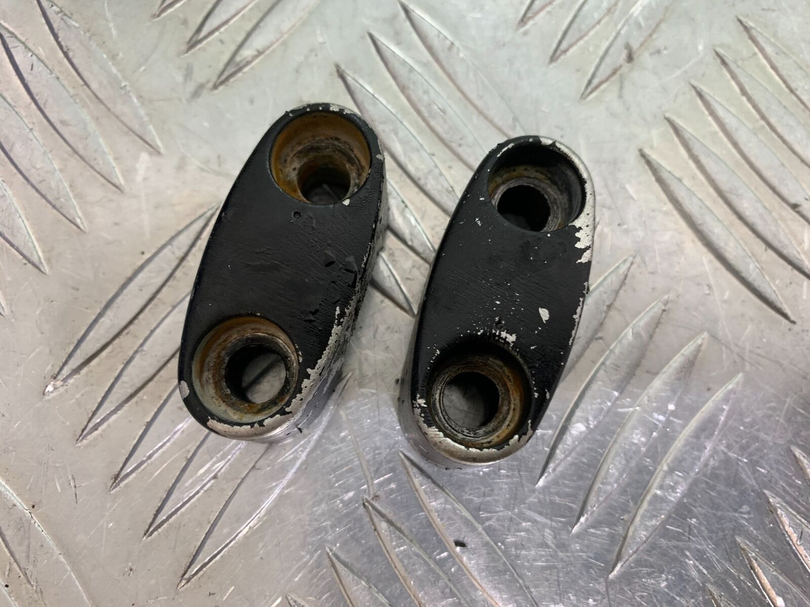 HONDA NTV 650 REVERE HANDLEBAR CLAMPS   YEAR 1988-1996  (CMB1025))