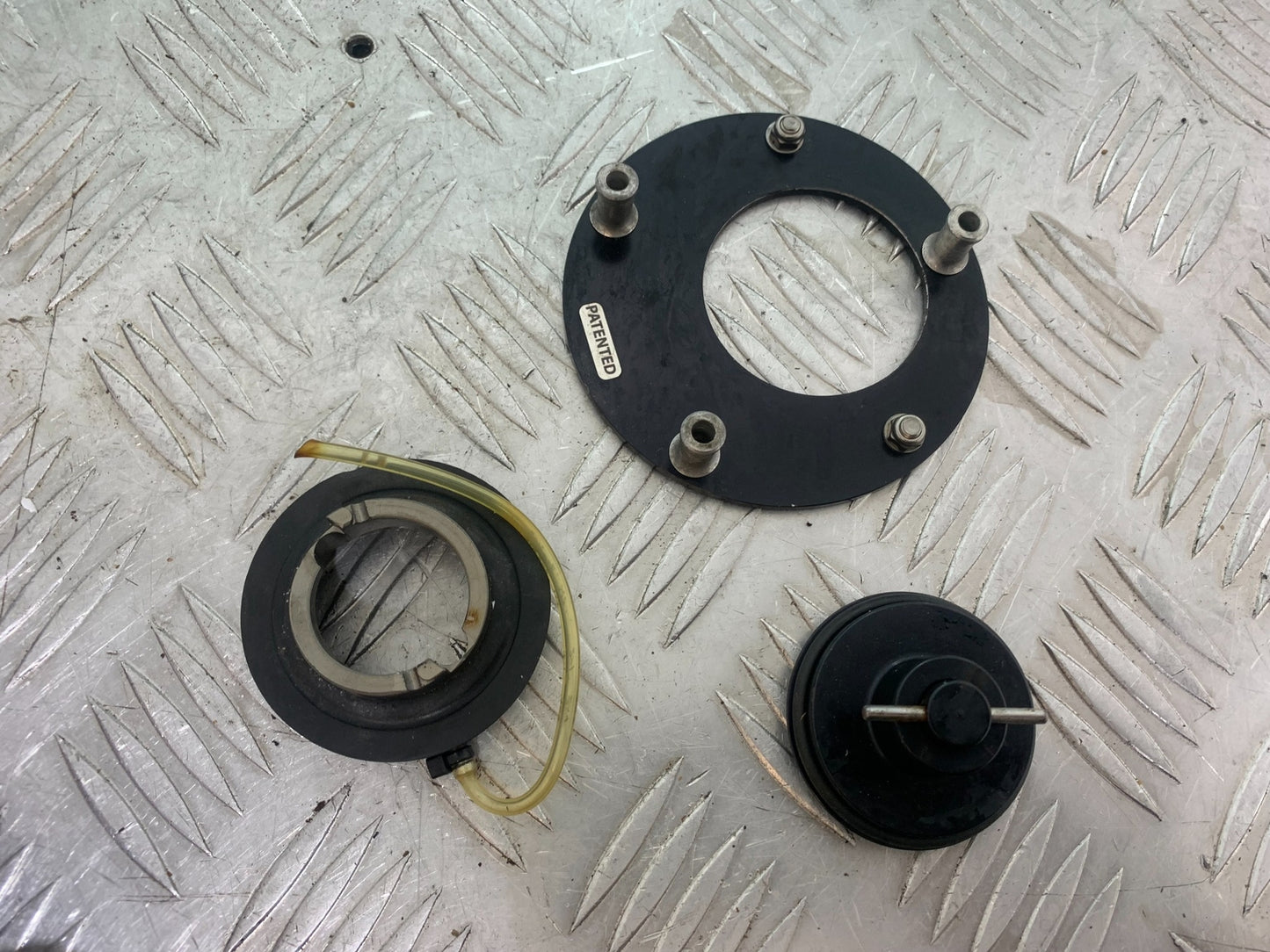 YAMAHA YZF R1 HARRIS PETROL CAP   YEAR 2004-2006 (CMB1155)