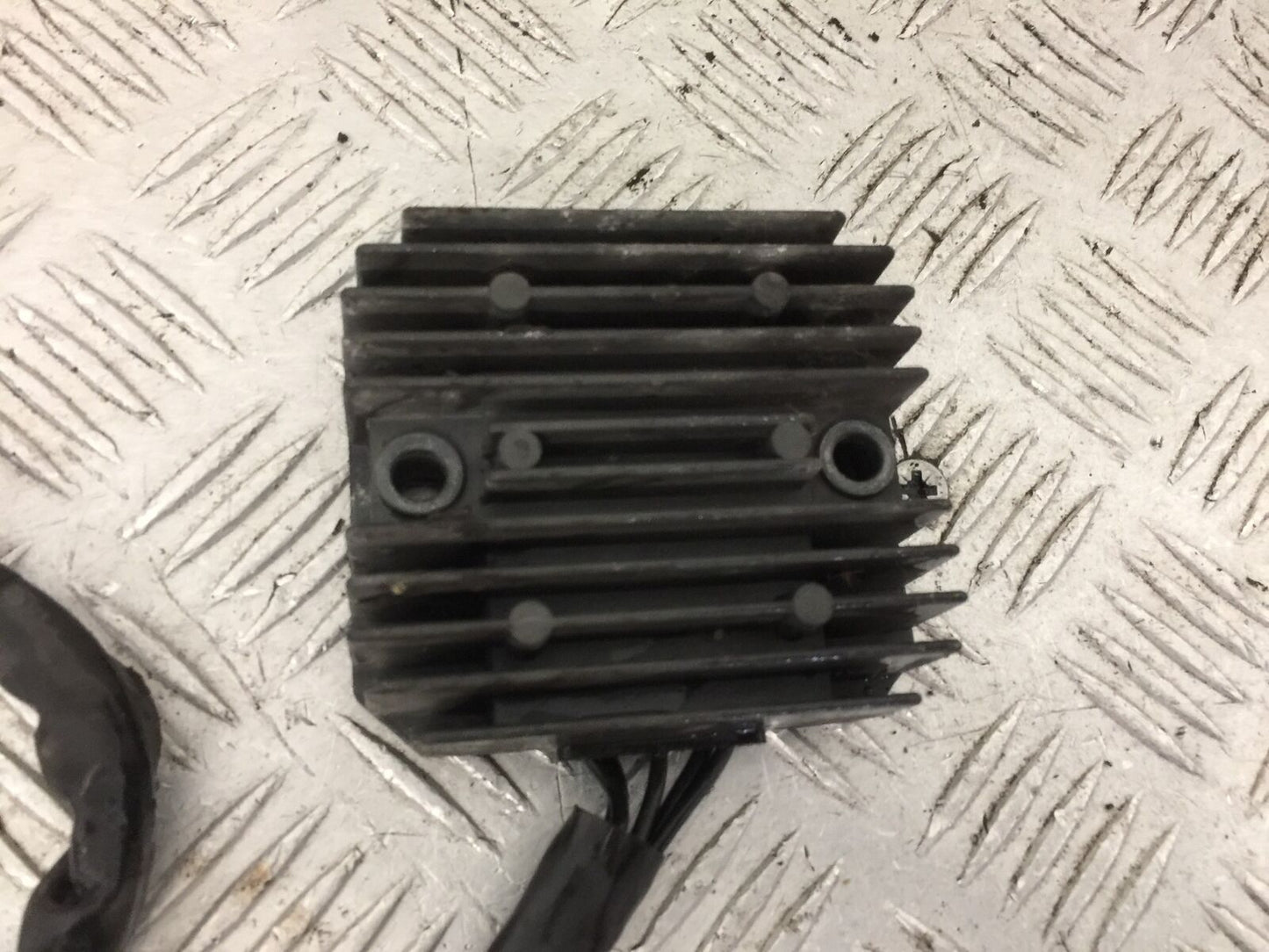 HONDA CBR125 CBR 125 REGULATOR    YEAR 2007-10 (STOCK 884)