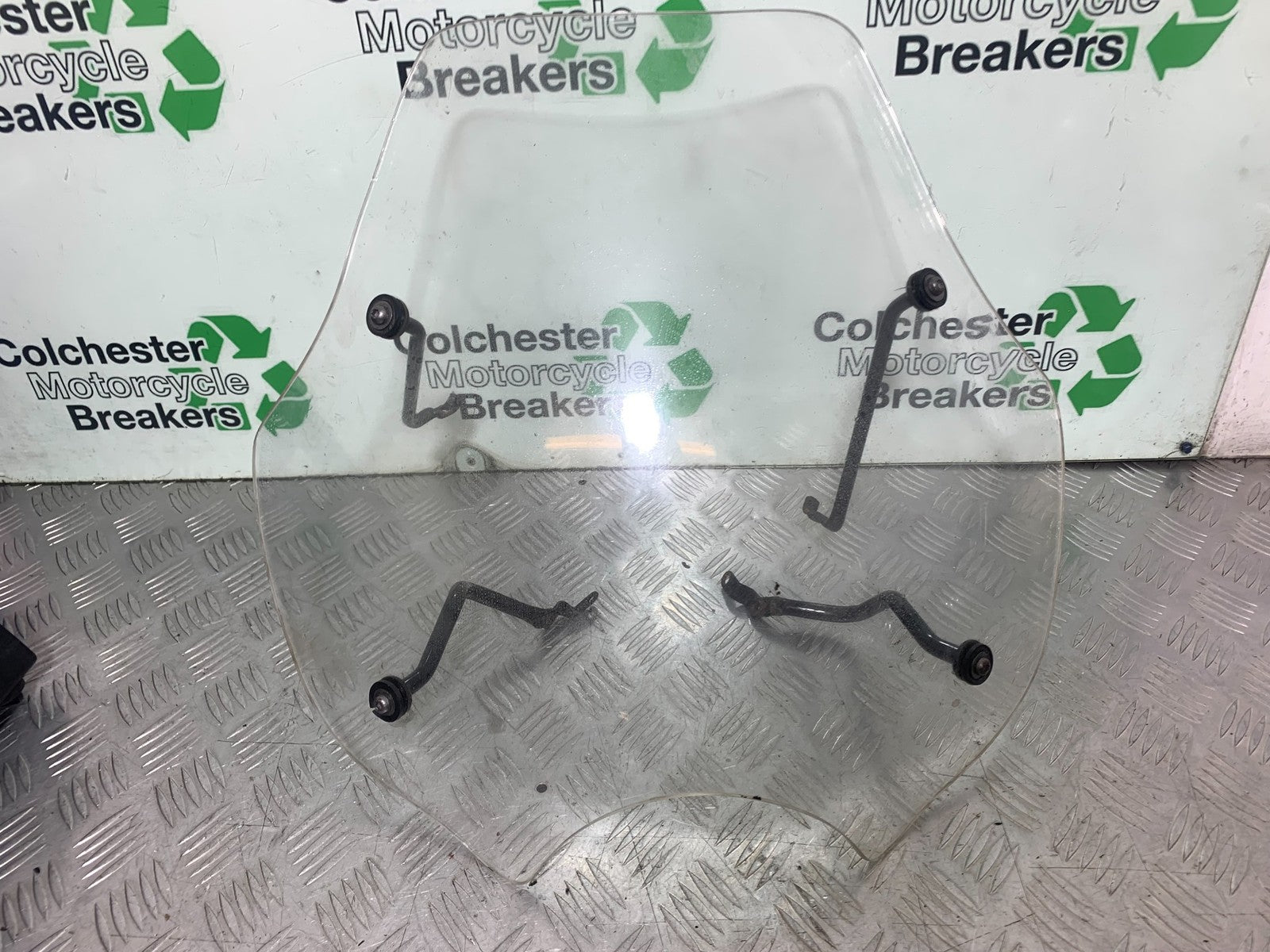 BMW R850 R R850R SCREEN AND BRACKETS   YEAR 1994-2002 (CMB1170)
