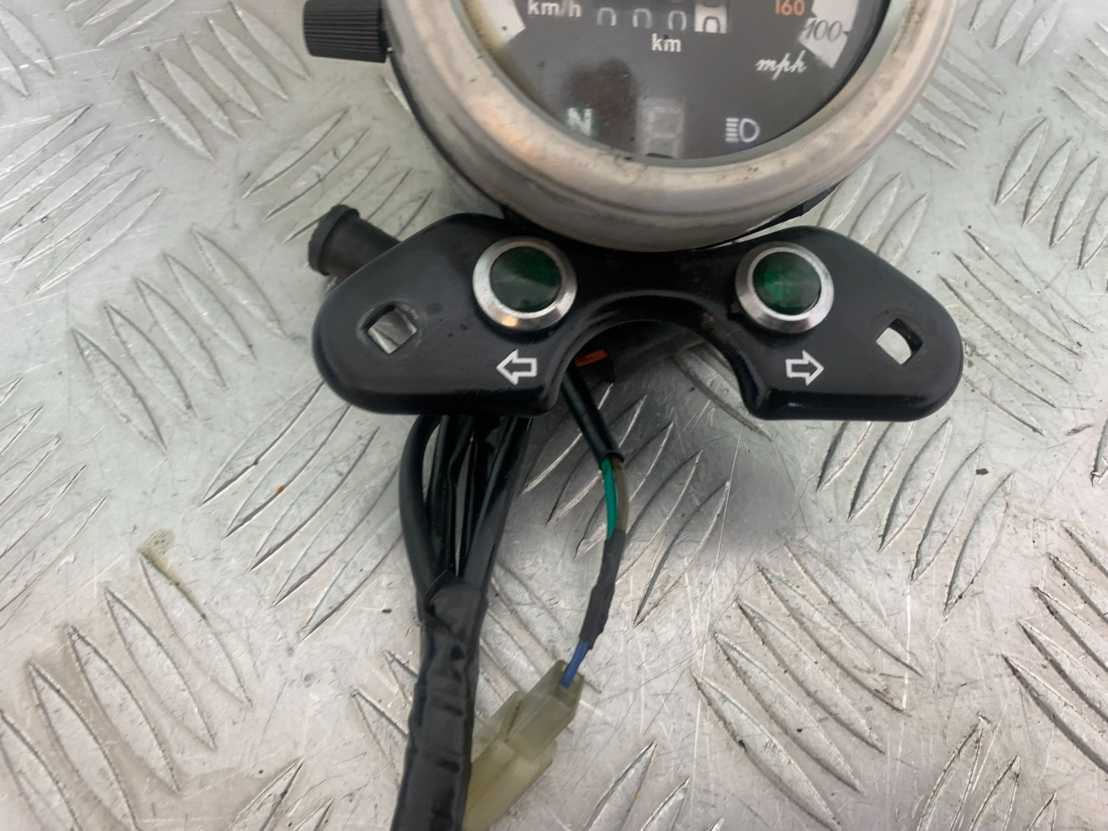YAMAHA XV535 XV 535 VIRAGO CLOCKS SPEEDO DASH  YEAR 1994-02 (CMB1162)