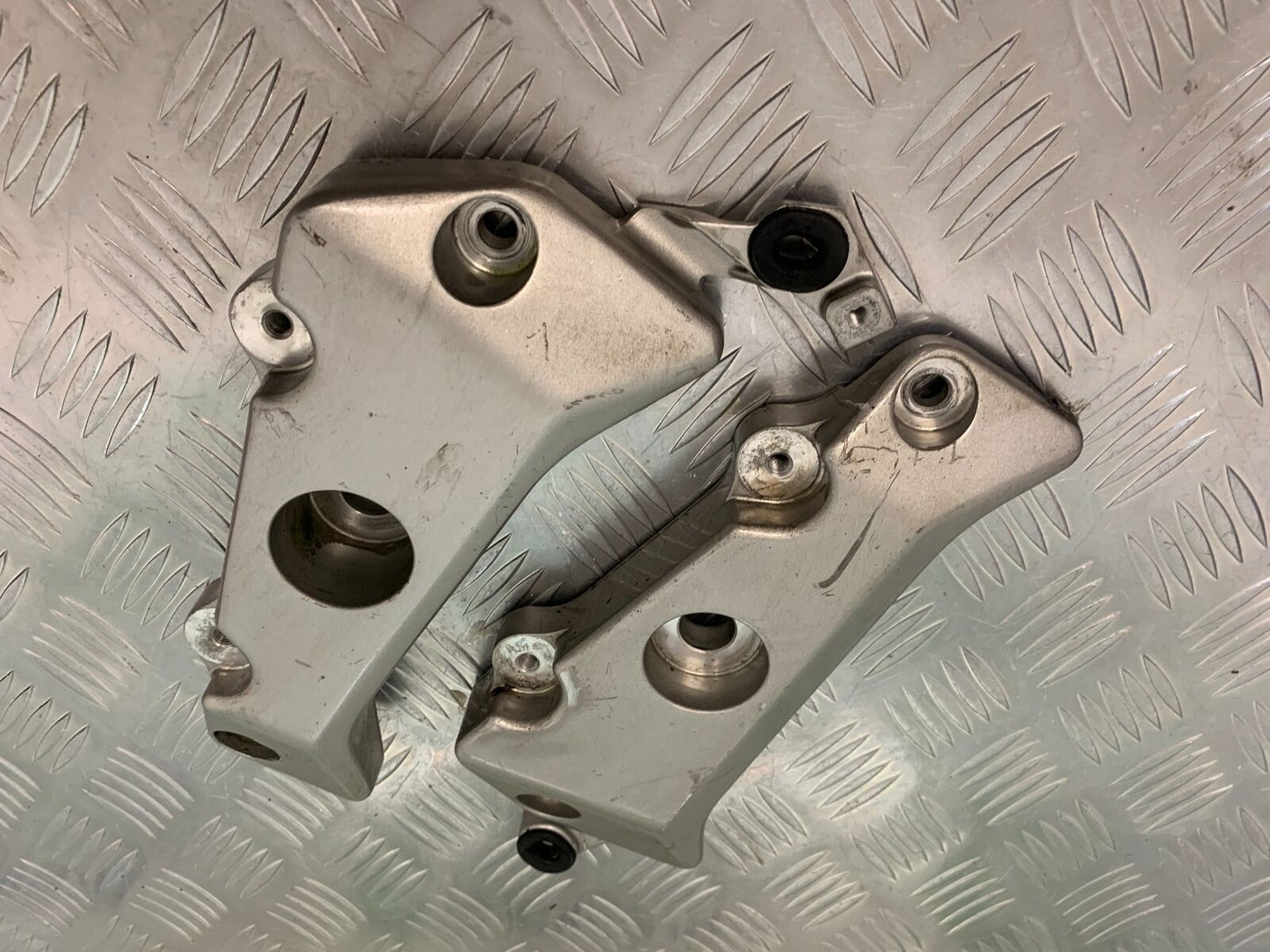 HONDA CBF600 CBF 600 SA-5 FRAME BRACKETS  YEAR 2004 -07  (STOCK 965)