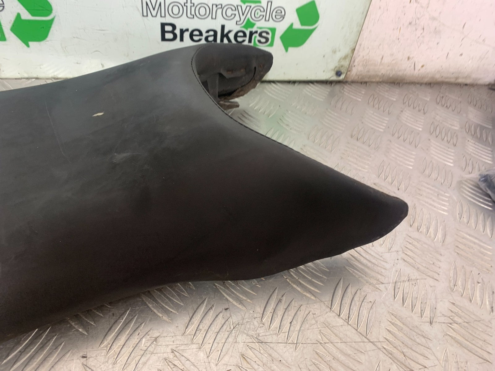 HONDA CBR600 CBR 600 FX FY SEAT YEAR 1999-2000 (CMB1287)