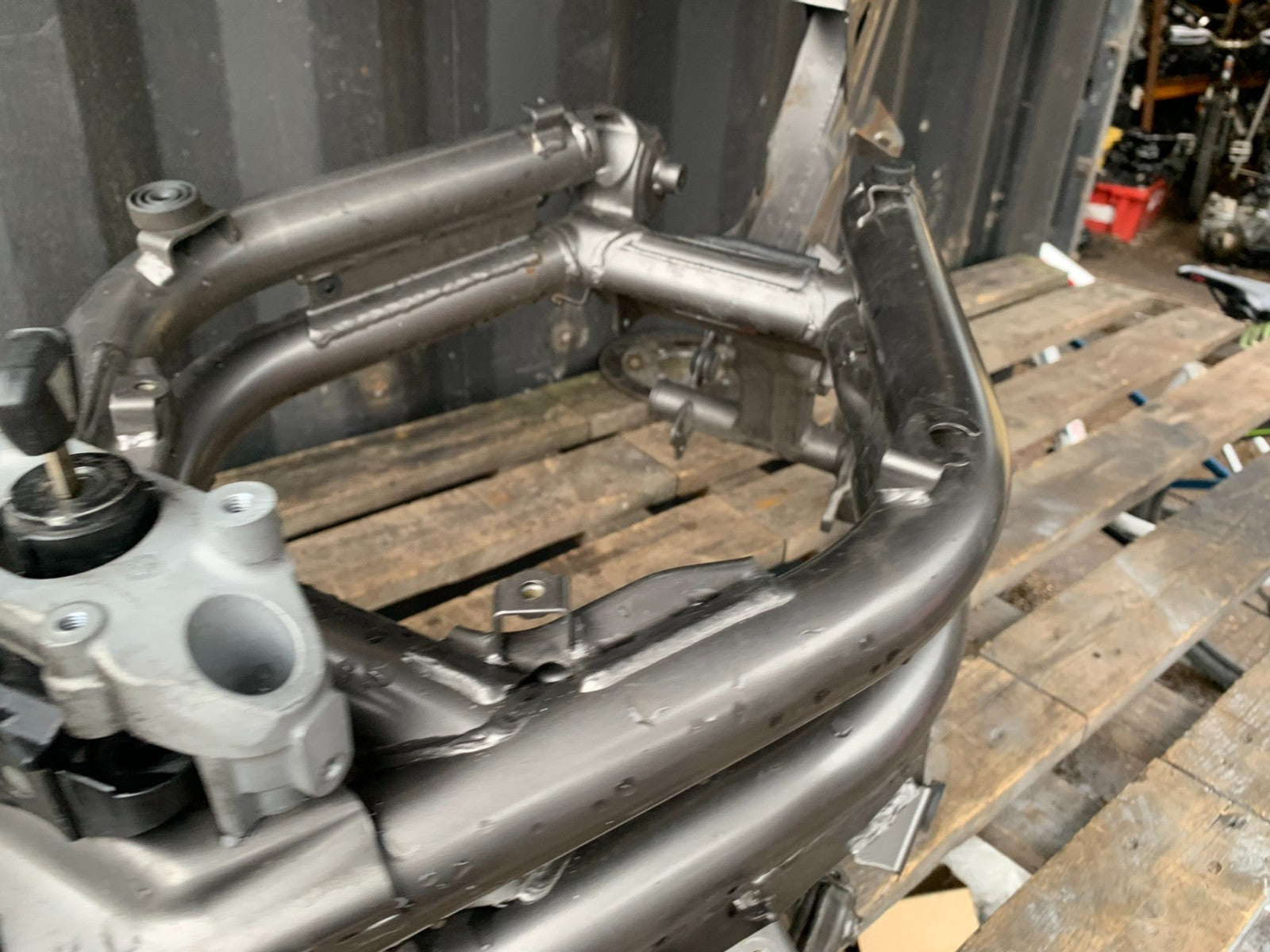 KAWASAKI ER6 N FRAME REG LOG BOOK ( CAT C) YEAR 2012-2017 (CMB1324)