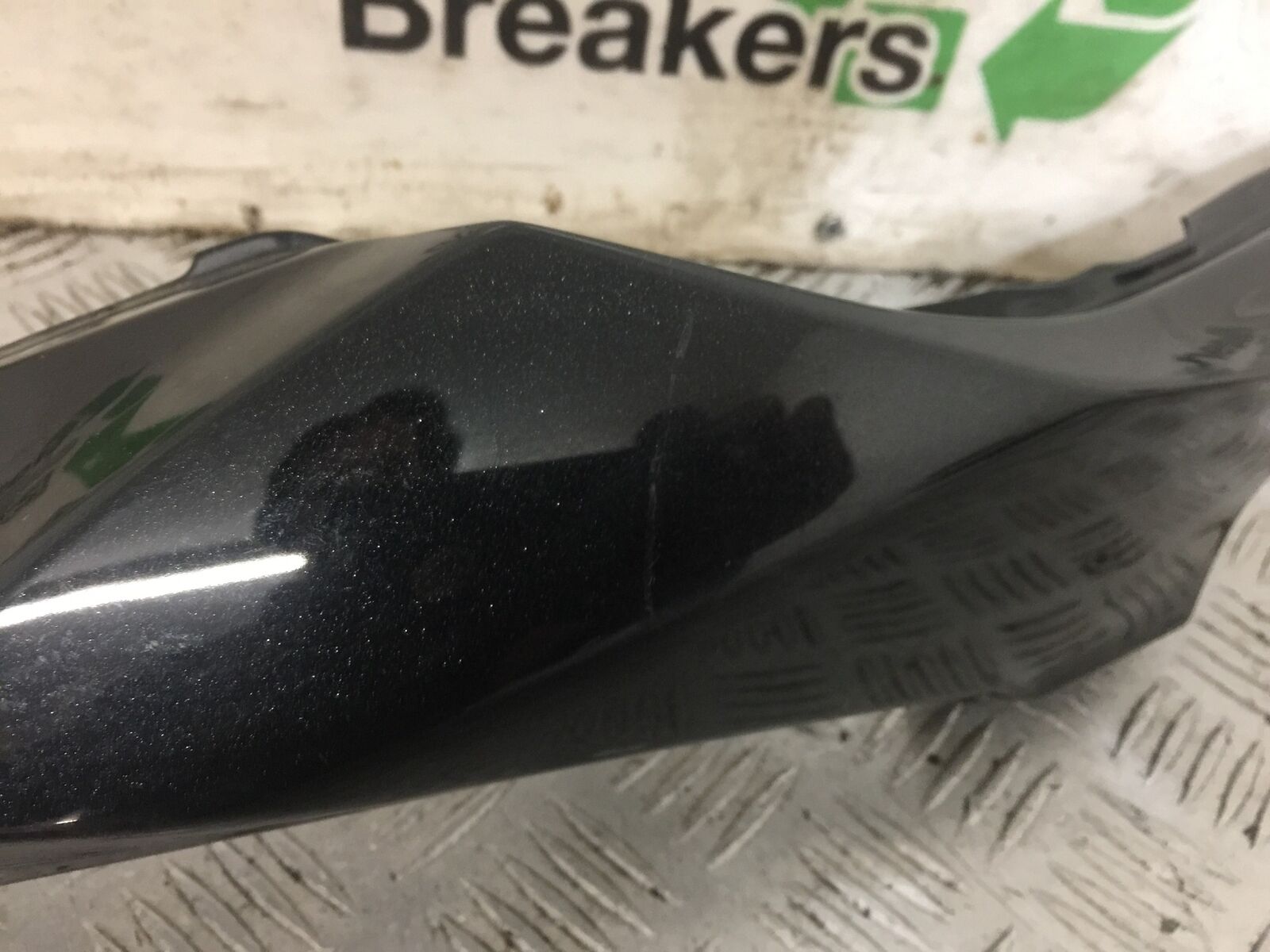 KAWASAKI NINJA 650 RIGHT SEAT PANEL YEAR 2021 (STOCK 805)