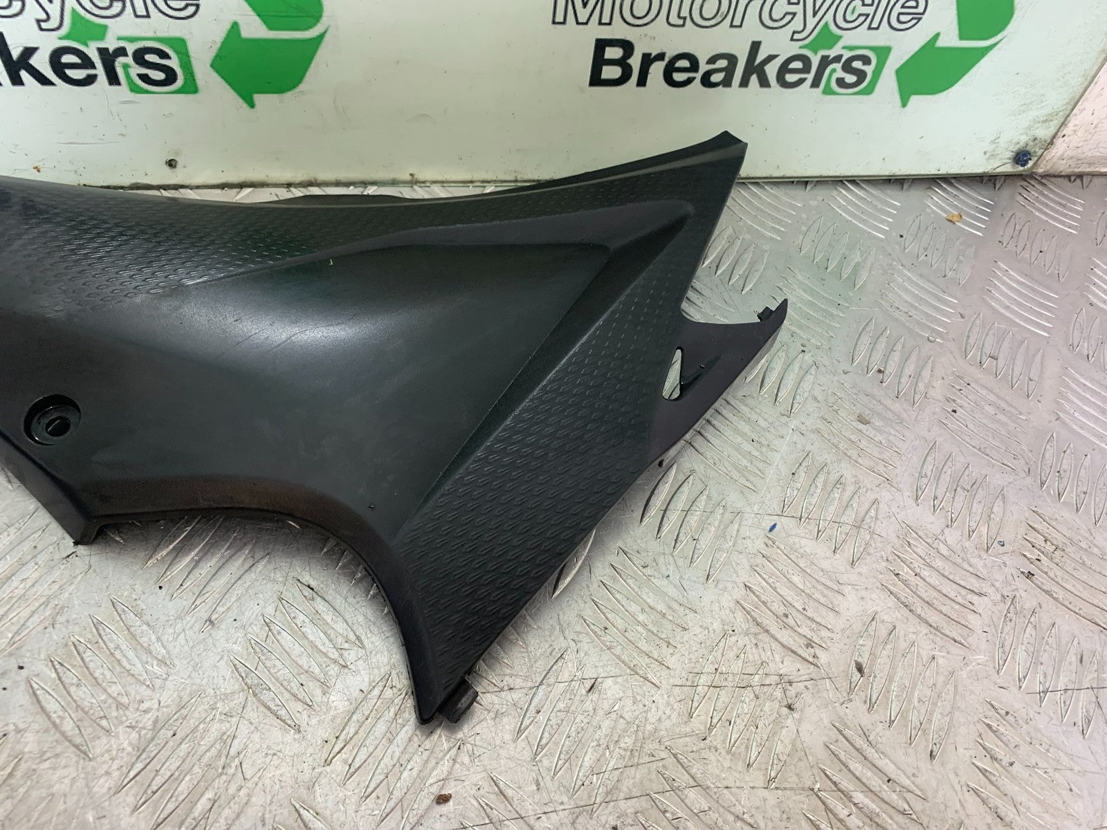 HONDA CB500 F CB500F LEFT AND RIGHT SIDE INFILLS YEAR 2013-2015  (CMB1235)