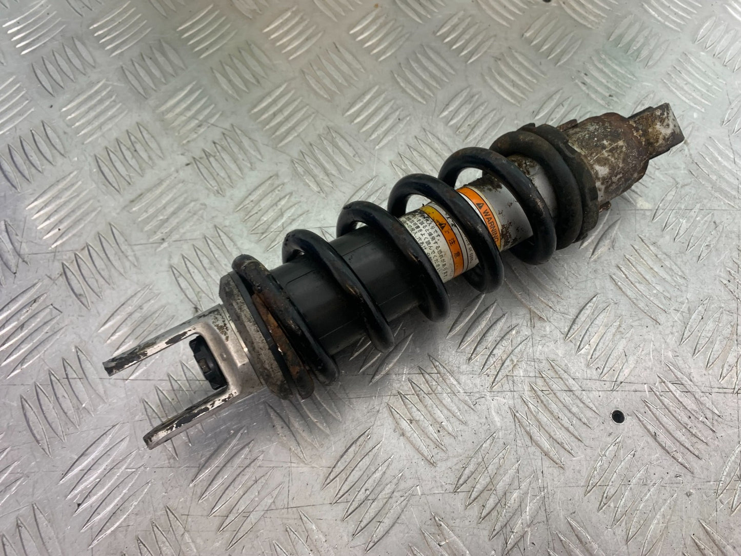 KAWASAKI Z750 Z 750 REAR SHOCK YEAR 2004-2006  (CMB1234)