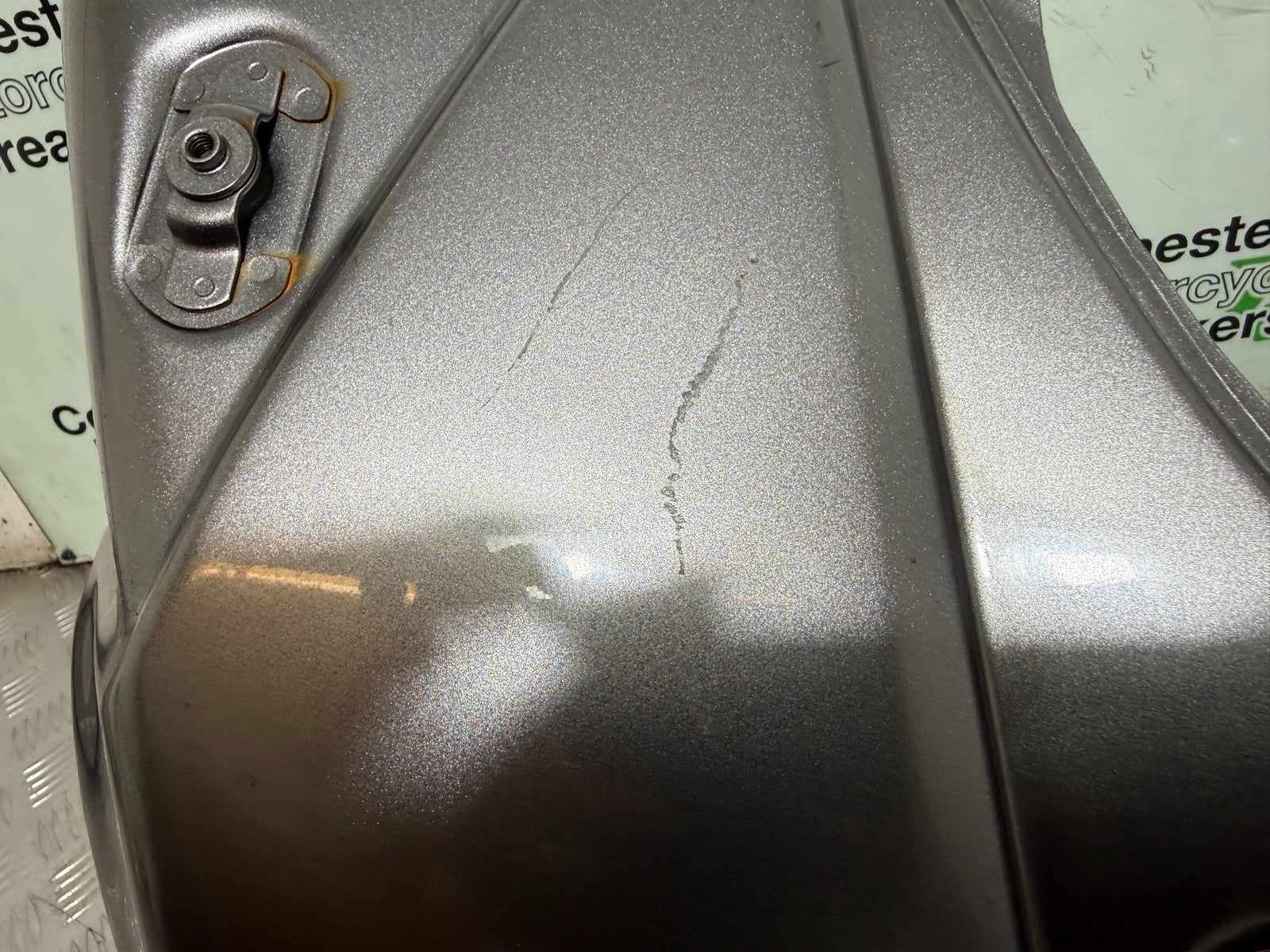 SUZUKI DL1000 DL 1000 V STORM FUEL PETROL TANK YEAR 2002 - 2008