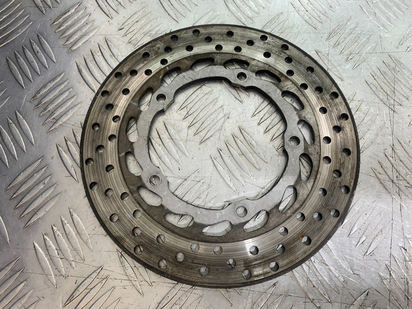 YAMAHA XJ6 XJ6-S REAR BRAKE DISC   YEAR 2009-2015  (CMB1212)