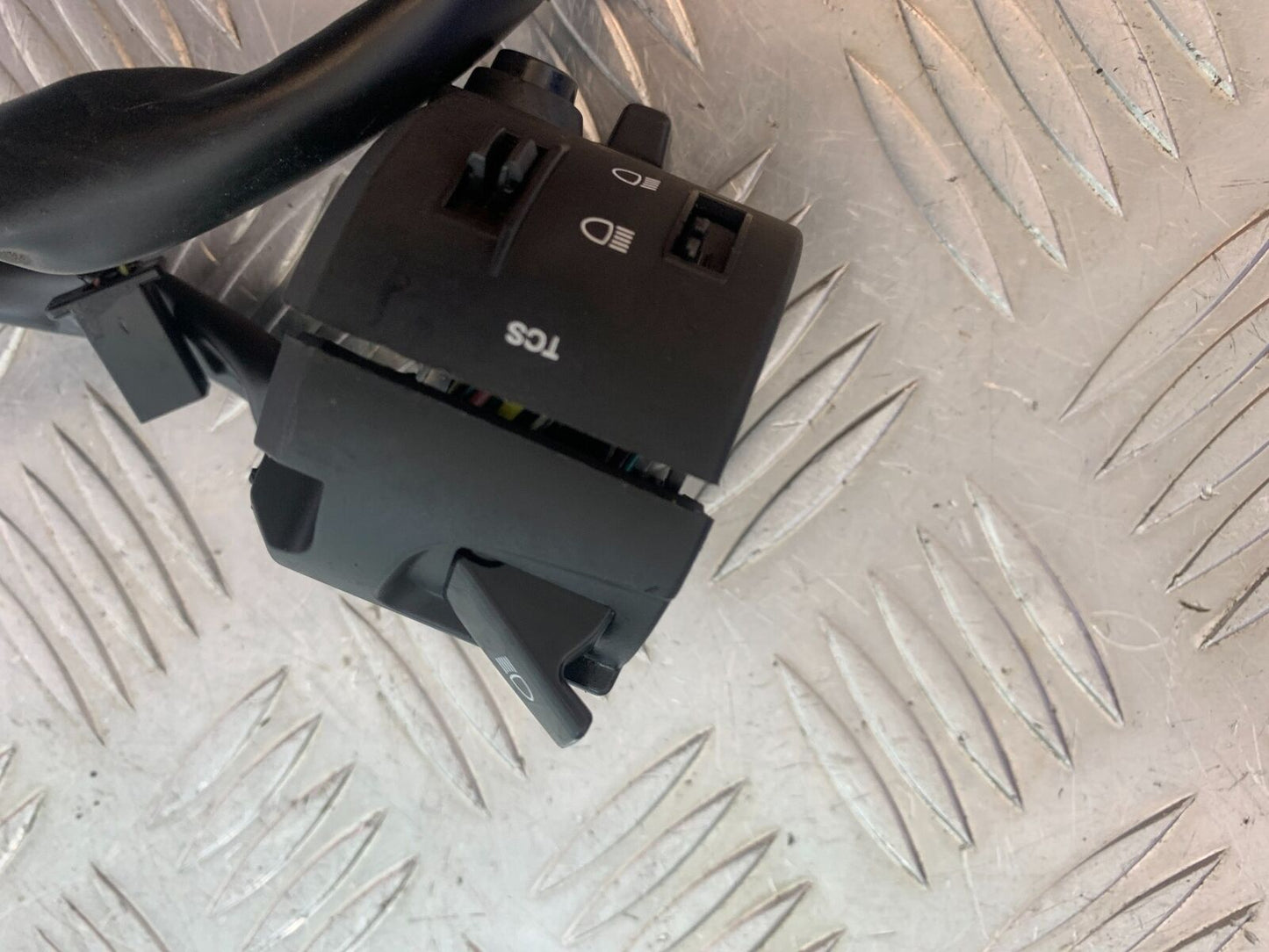 YAMAHA XSR900 XSR 900 LEFT SWITCH GEAR  YEAR 2021-2022 (CMB1073)