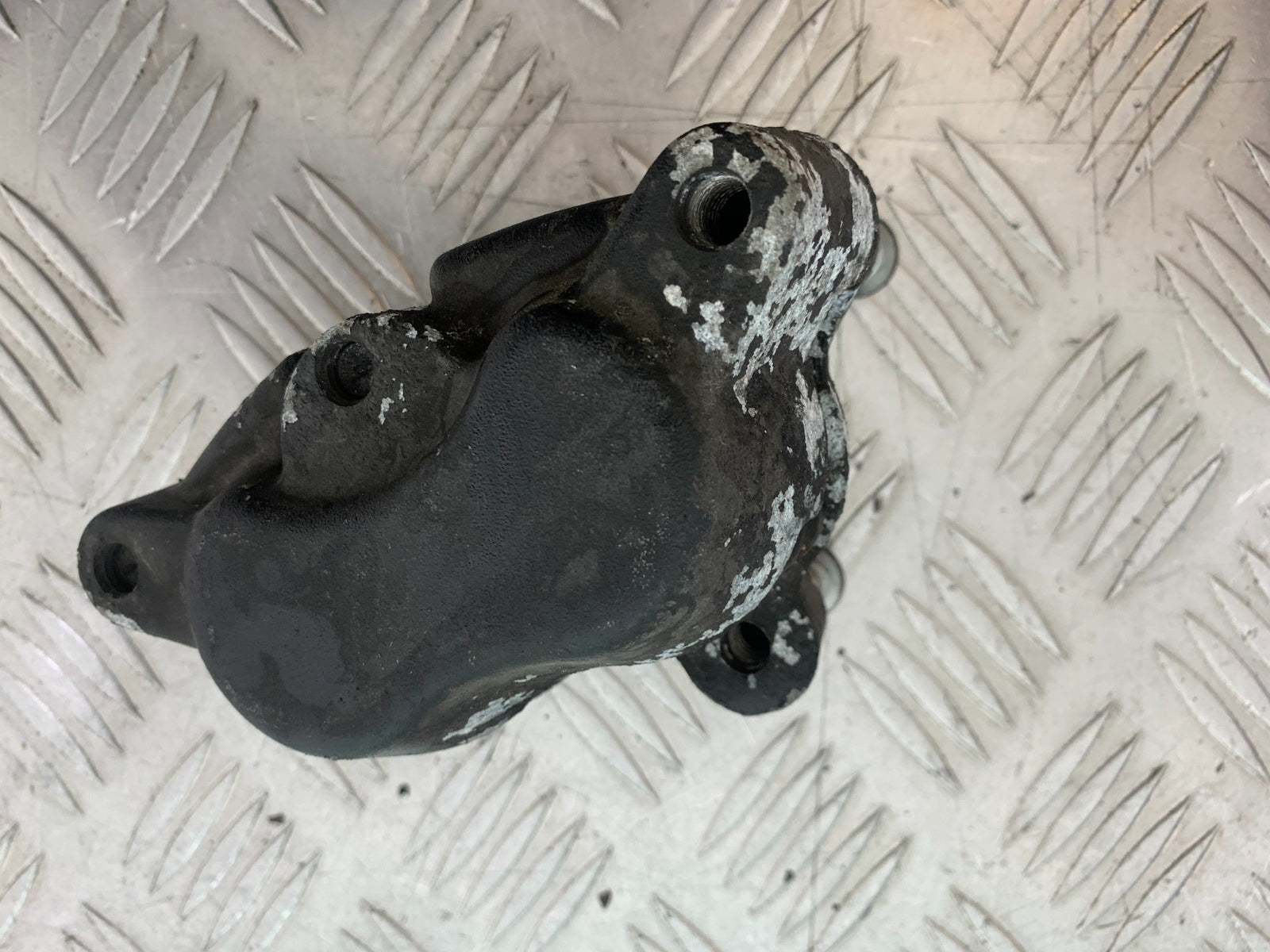 HARLEY DAVIDSON FXS BLACKLINE 1585 FRONT BRAKE CALIPER YEAR 2012 (CMB1147)