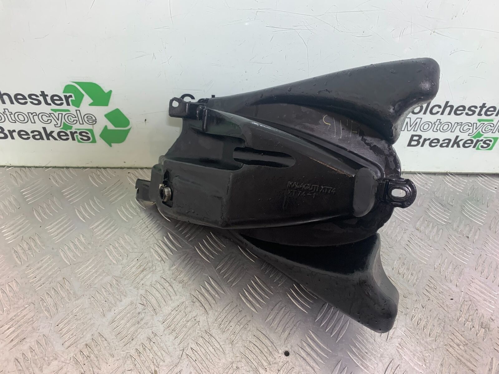 YAMAHA XT125 X XT 125 X PETROL TANK  2005-2011 (CMB1097)