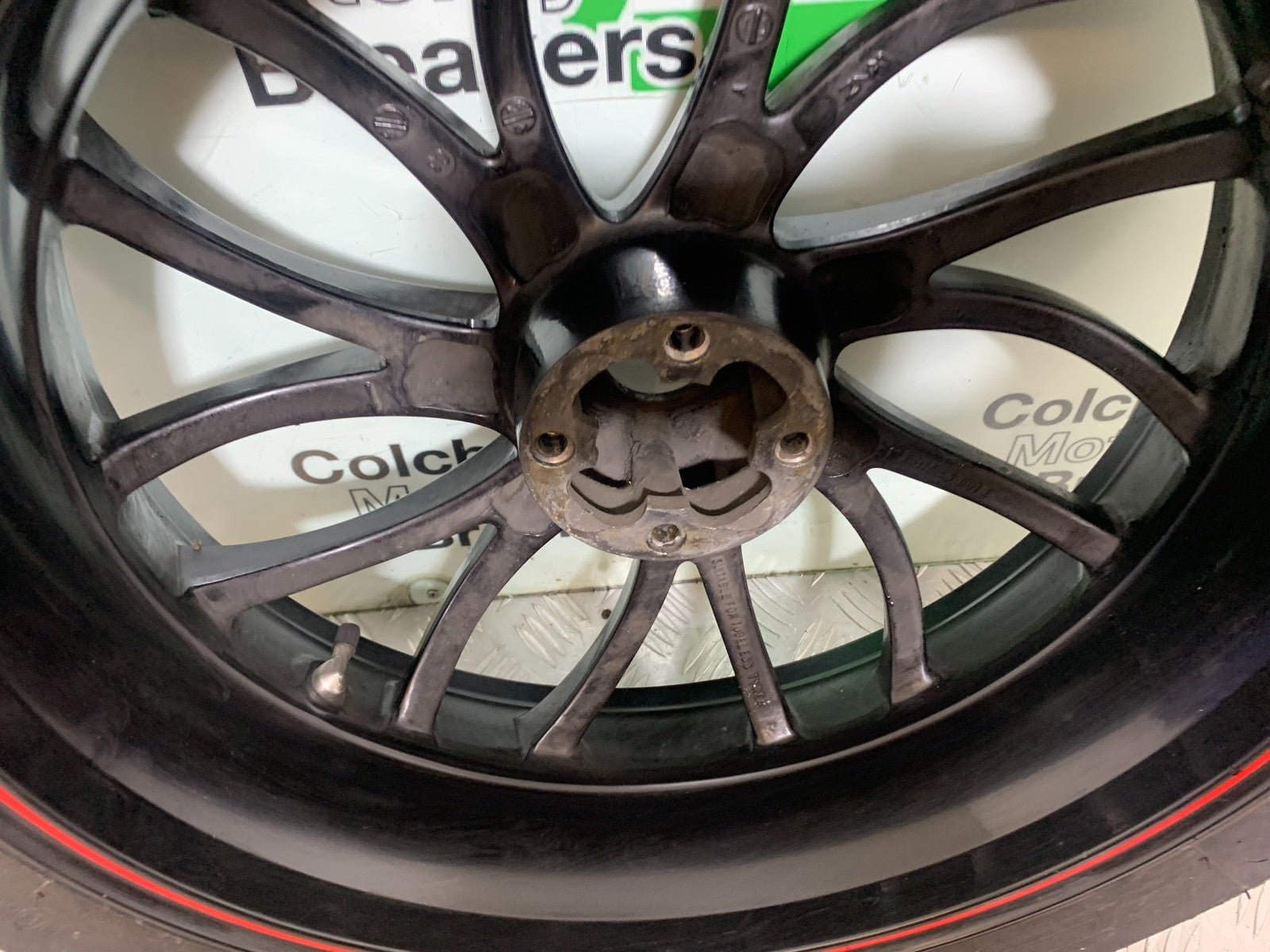 TRIUMPH SPEED TRIPLE R 1050 REAR WHEEL   2009 (CMB1183)