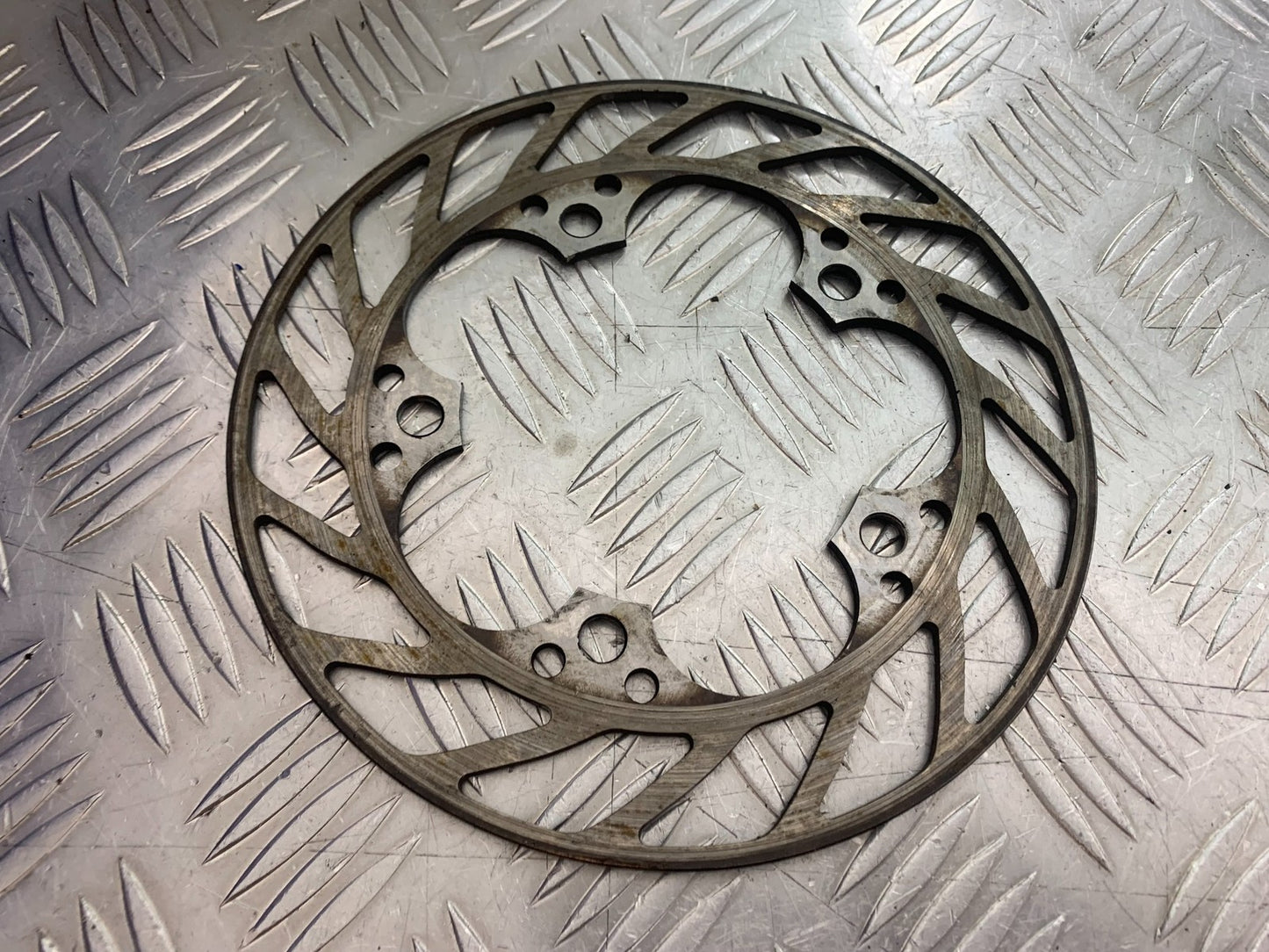 YAMAHA YZF R1 4C8 REAR BRAKE DISC  YEAR 2007-2008 (CMB1237)