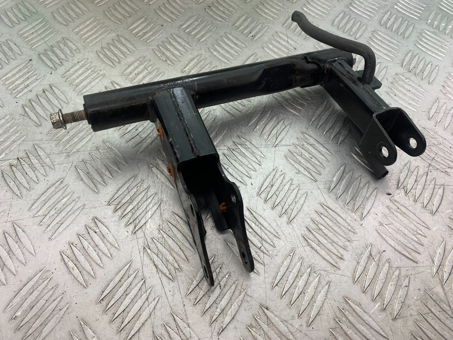YAMAHA NMAX-125 N MAX 125 ENGINE BRACKET  YEAR 2015-2020  (CMB1231)