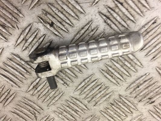 MOTO GUZZI SPORT 4V FRONT RIGHT PEG YEAR 2009 (STOCK 469)