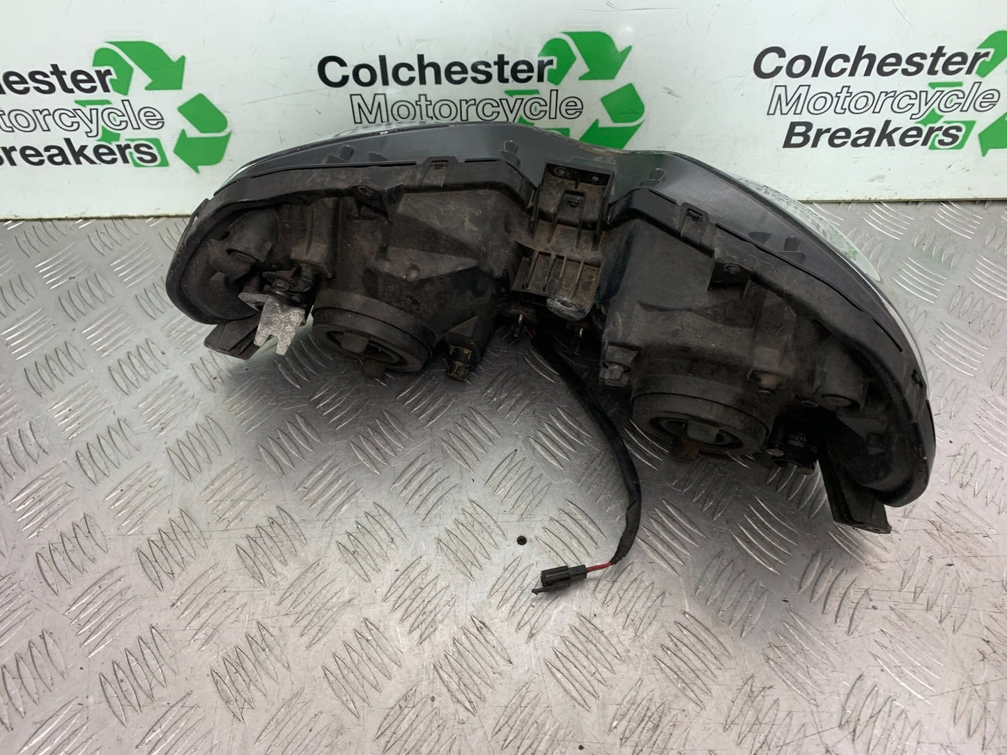 KAWASAKI GTR1400 GTR 1400 HEADLIGHT  YEAR 2007-2009 (CMB1306)