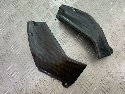 YAMAHA YZF R1 4XV CARBON LOOK TOP FAIRING INFILLS  YEAR 1998-99 (CMB1291)