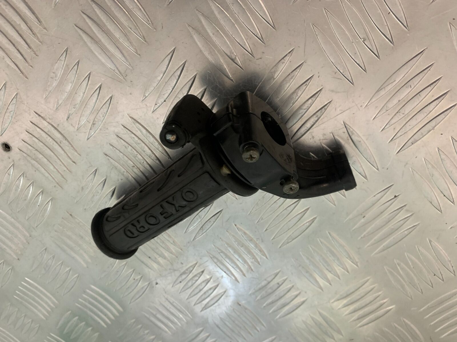 YAMAHA FJR1300 FJR 1300 THROTTLE HOUSING YEAR 2001-05 (STOCK 946)