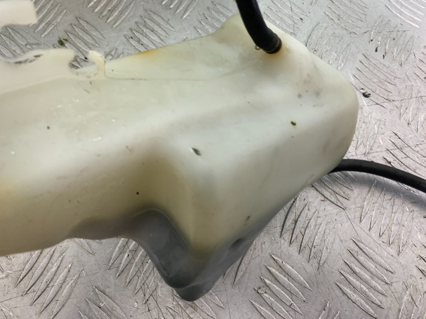 HONDA CBR1100 BLACKBIRD COOLANT BOTTLE   YEAR 1999-2005 (CMB1232)