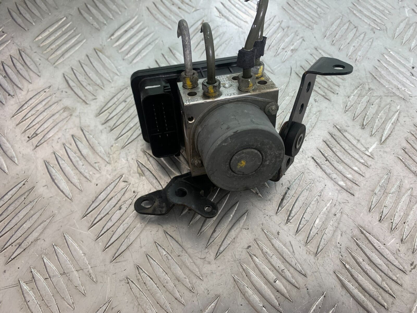 KAWASAKI Z650 ER650 KNFAN ABS PUMP  YEAR 2022-2024 (CMB1112)