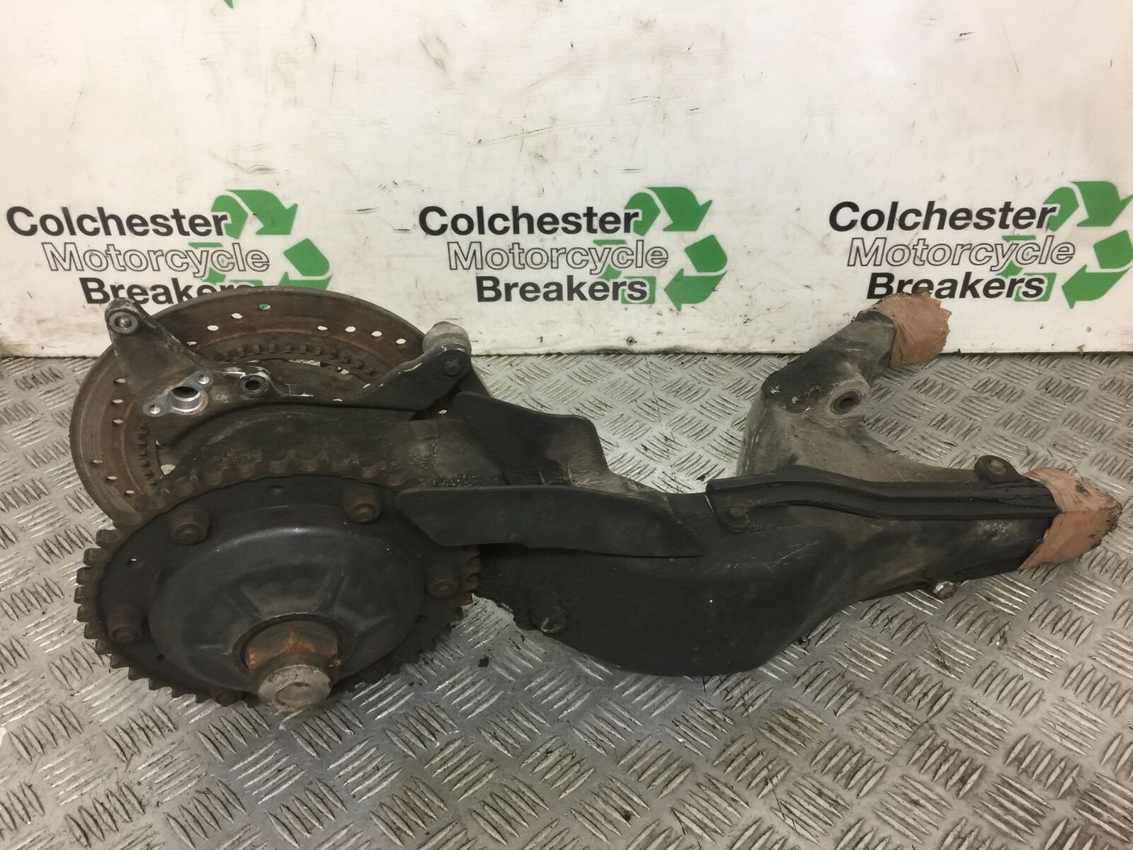 HONDA VFR800 V TEC SWINGARM  YEAR 2009-2013  (ABS) STOCK 576
