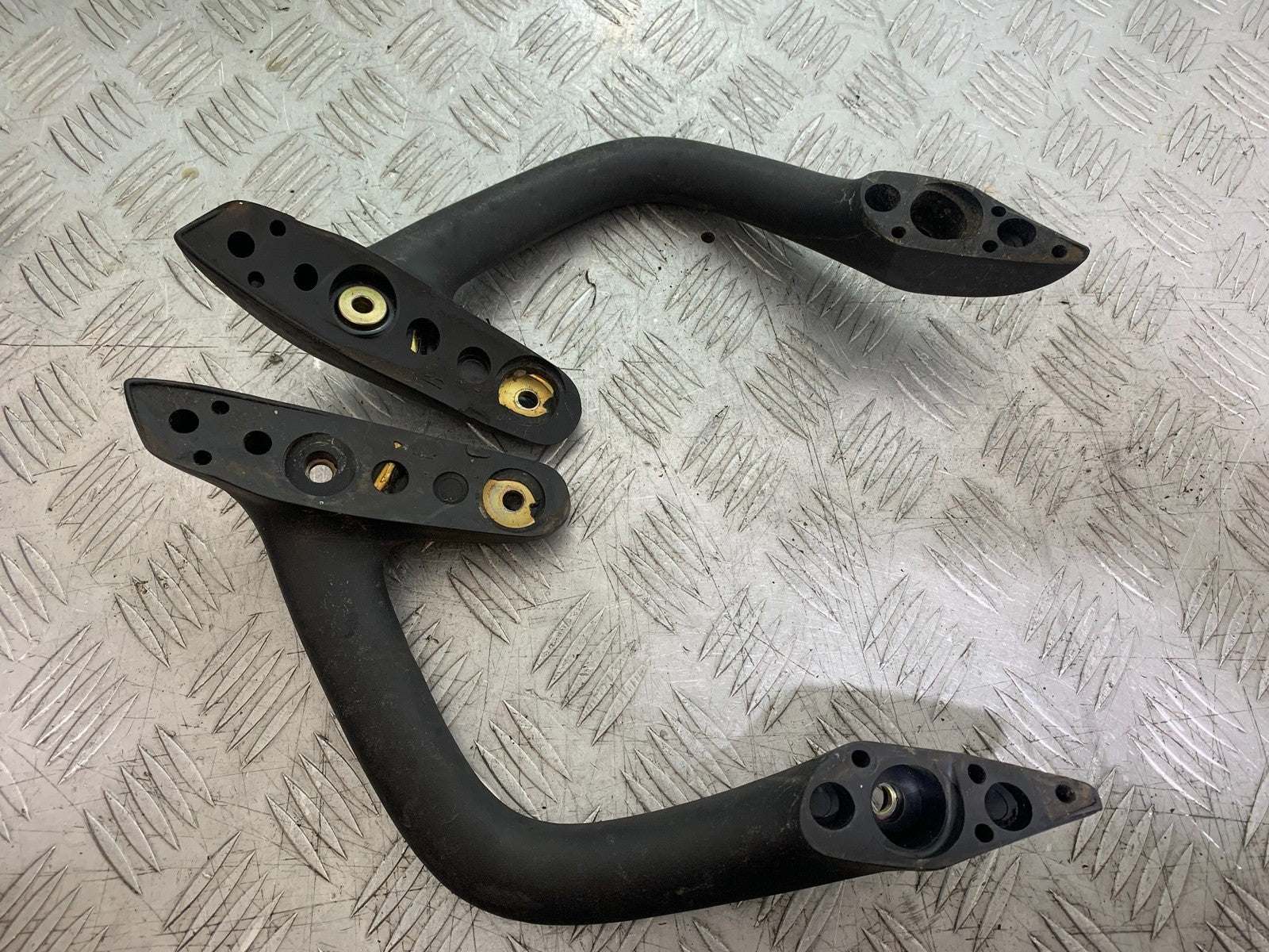 HONDA NT650 V DEAUVILLE GRAB RAIL  YEAR 1998-01(CMB1320)