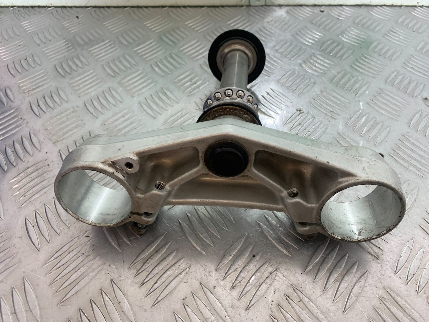 TRIUMPH TIGER 800 BOTTOM YOKE  YEAR 2011-2014 (CMB1113)