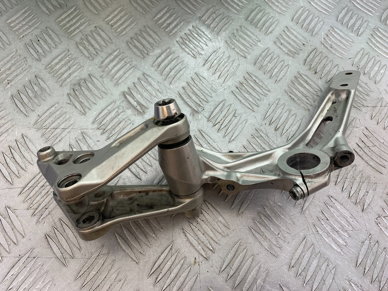 DUCATI 1299 PANIGALE REAR SHOCK LINKAGE   YEAR 2016 (CMB 1187)