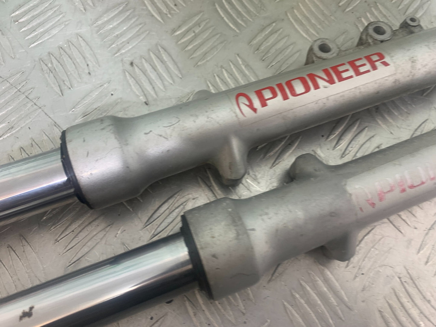 PIONEER XF250 FORKS  YEAR 2009 (CMB1143)
