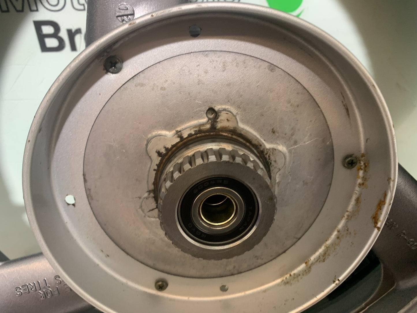 YAMAHA XJ900 XJ 900 DIVERSION REAR WHEEL YEAR 1994-2002(CMB1292)