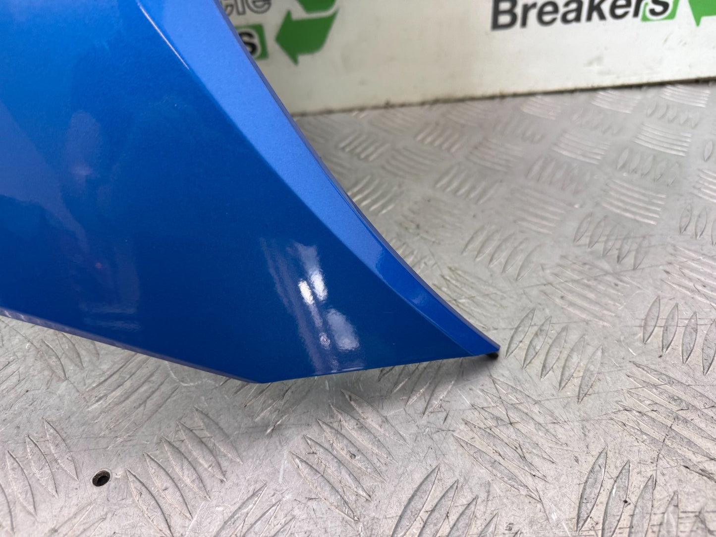 SUZUKI GSXR 125 GSX R125 RIGHT FAIRING PANEL YEAR 2017 - 2023