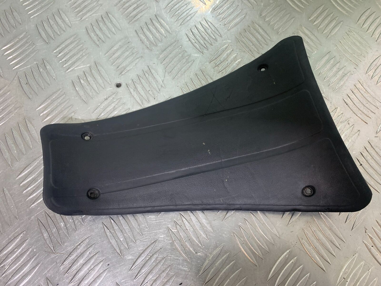 PIAGGIO VESPA GTS 300  INFILL PANEL YEAR 2010 (CMB1062)