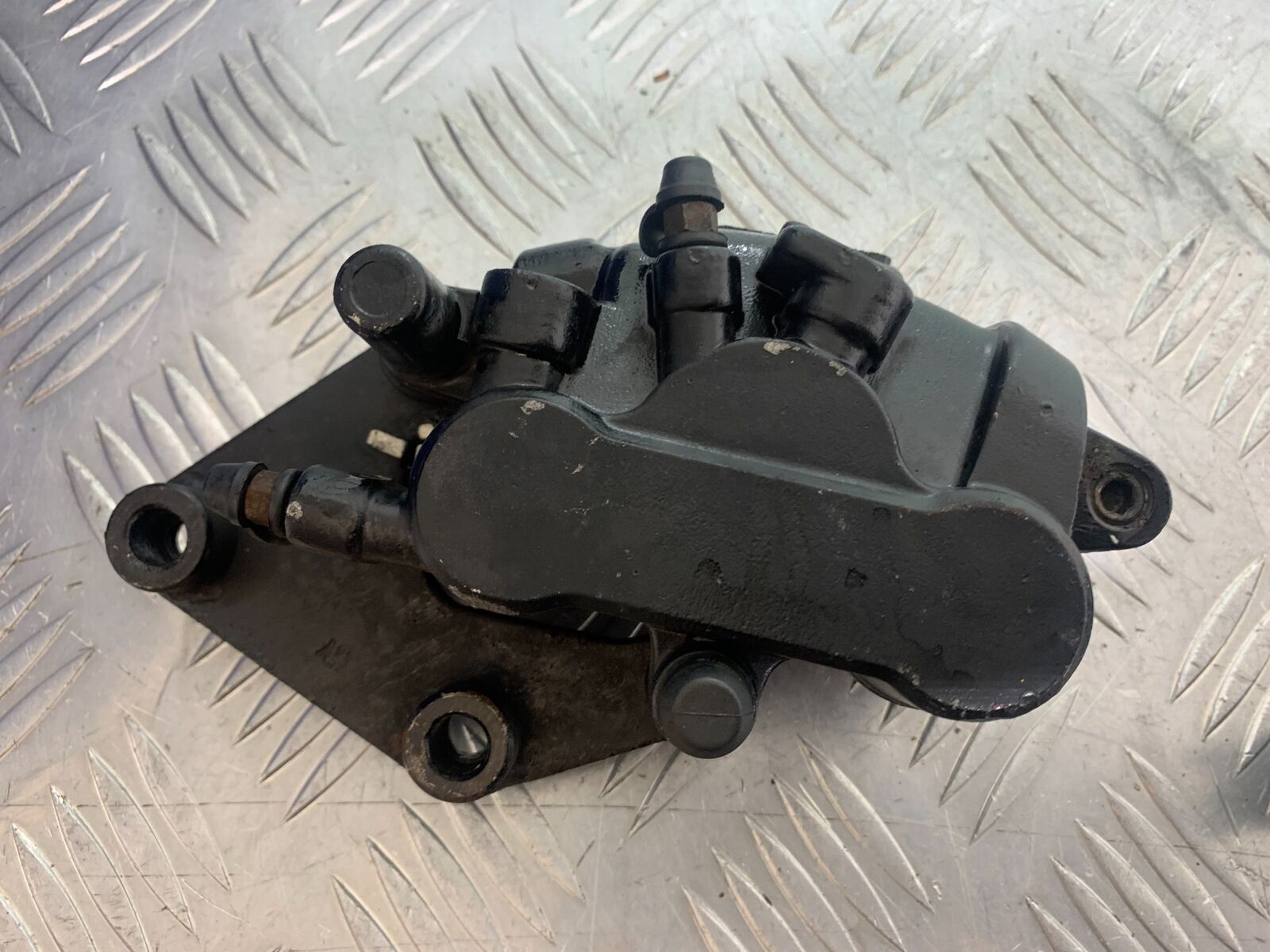 SINNIS TERRAIN 125 FRONT CALIPER  YEAR 2018 (CMB1123)