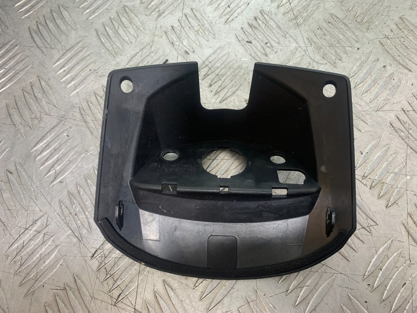 SUZUKI GSR600 GSR 600 IGNITION SWITCH COVER   2006-2010 (CMB1177)
